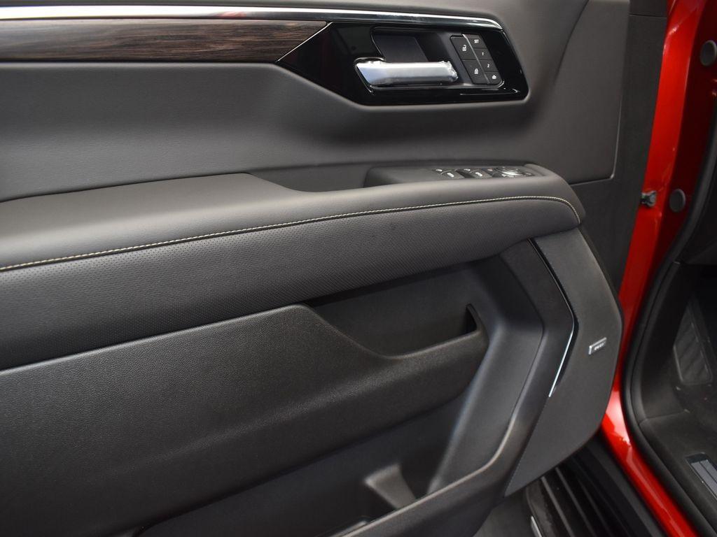 new 2025 Chevrolet Tahoe car, priced at $74,990