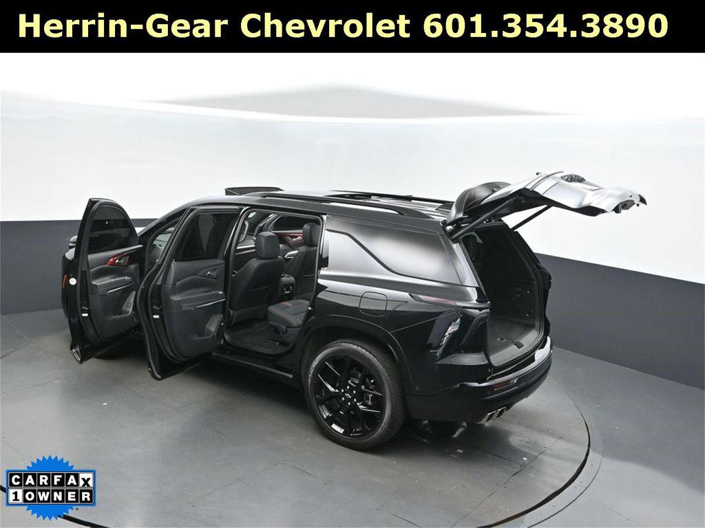 used 2025 Chevrolet Traverse car, priced at $47,000