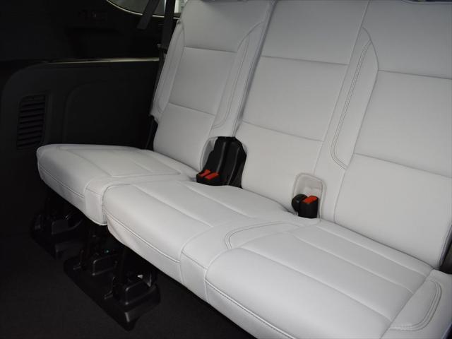 new 2025 Chevrolet Suburban car, priced at $86,200