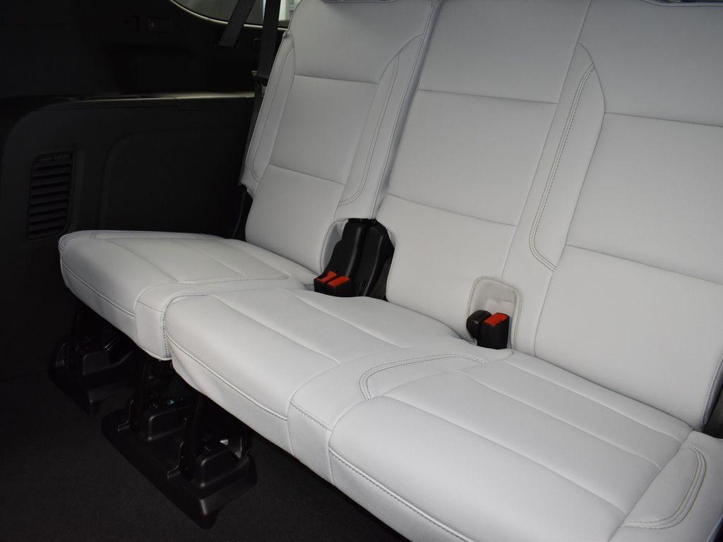 new 2025 Chevrolet Suburban car, priced at $81,900