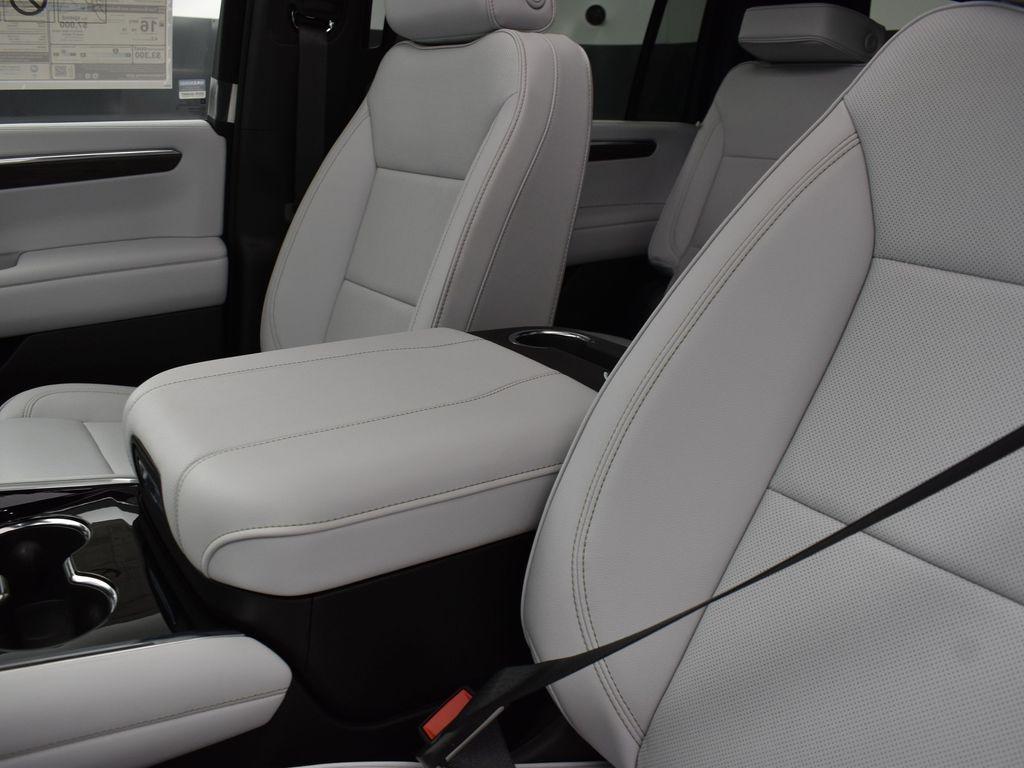 new 2025 Chevrolet Suburban car, priced at $81,900