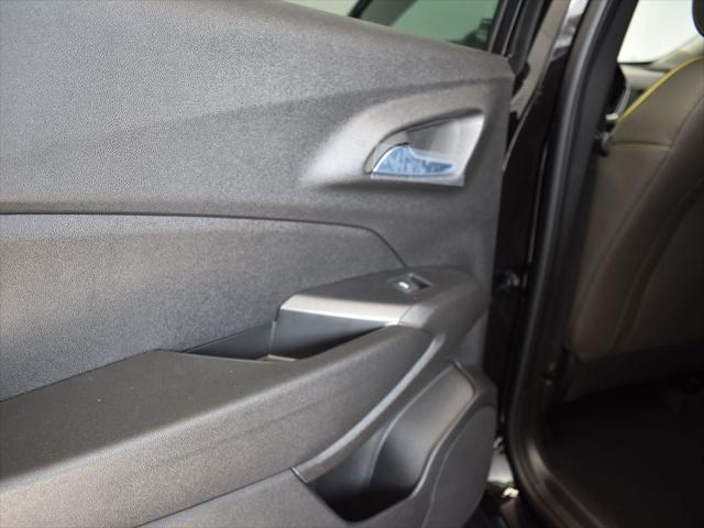 new 2025 Chevrolet Trax car, priced at $25,895