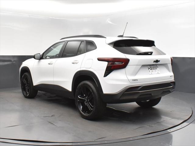 new 2025 Chevrolet Trax car