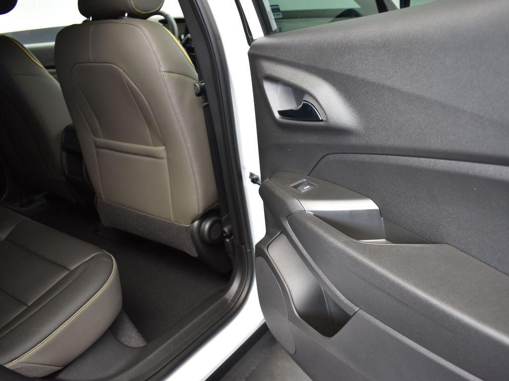 new 2025 Chevrolet Trax car, priced at $25,395
