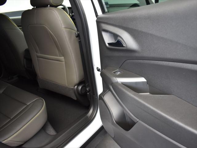new 2025 Chevrolet Trax car