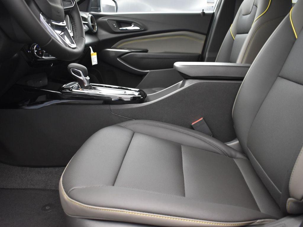 new 2025 Chevrolet Trax car, priced at $25,395
