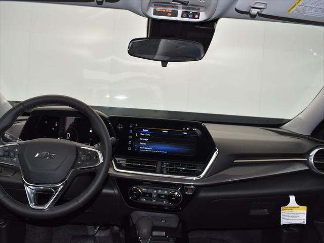 new 2025 Chevrolet Trax car