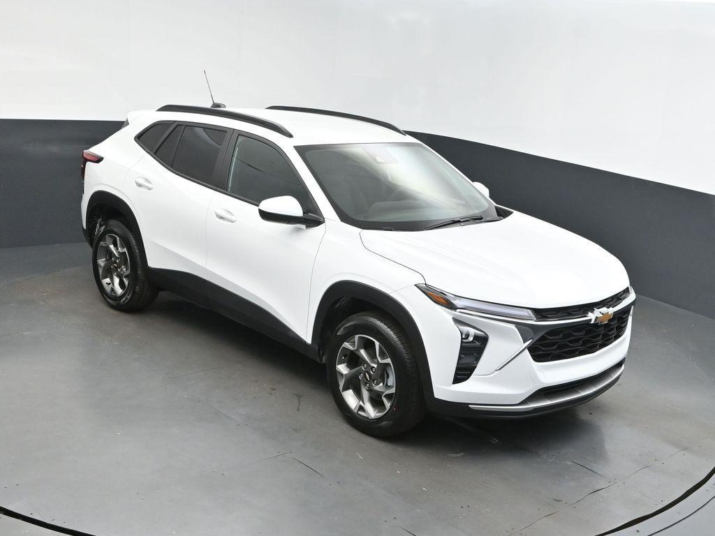new 2025 Chevrolet Trax car, priced at $24,095