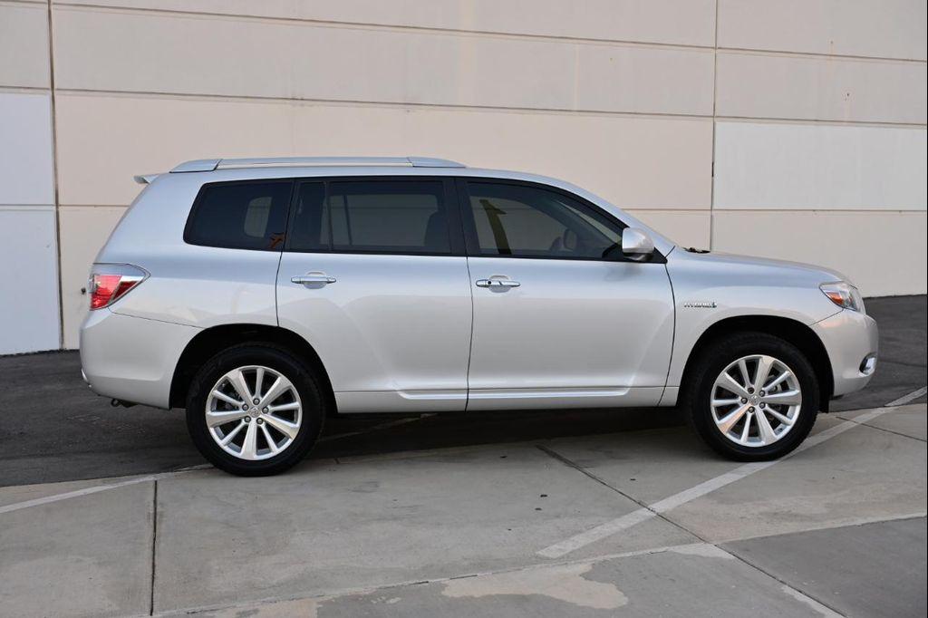 used 2008 Toyota Highlander Hybrid car, priced at $12,850