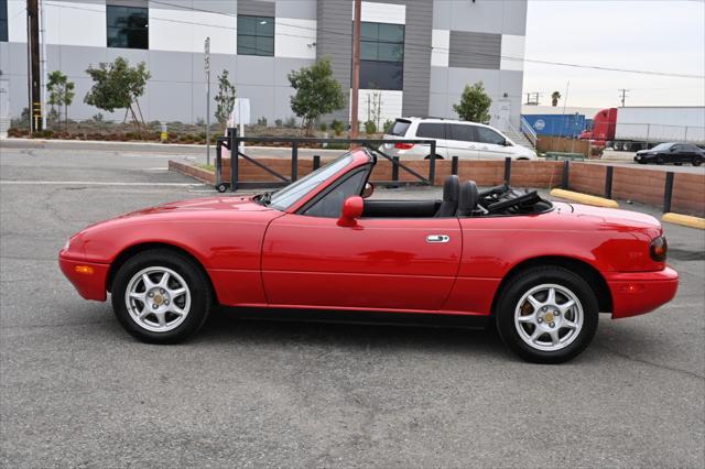 used 1994 Mazda MX-5 Miata car, priced at $13,650