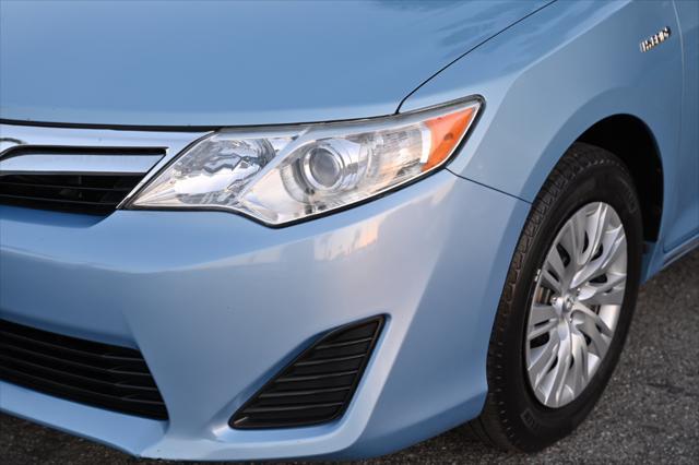 used 2012 Toyota Camry Hybrid car, priced at $13,495