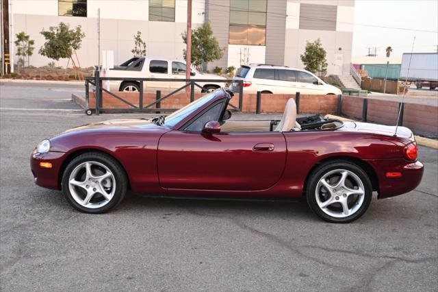 used 2003 Mazda MX-5 Miata car, priced at $13,895