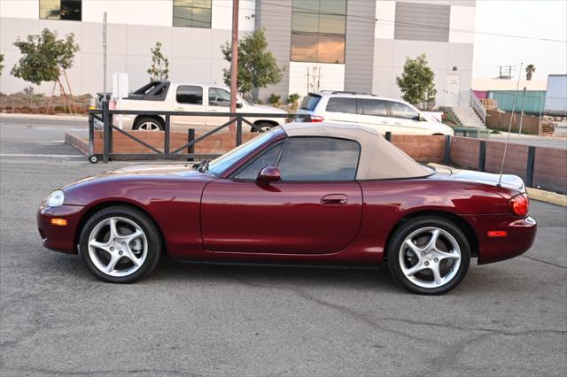 used 2003 Mazda MX-5 Miata car, priced at $13,895