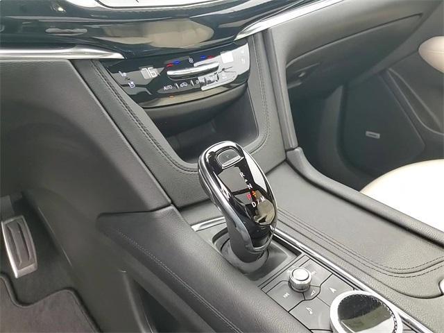 used 2022 Cadillac XT6 car, priced at $38,627