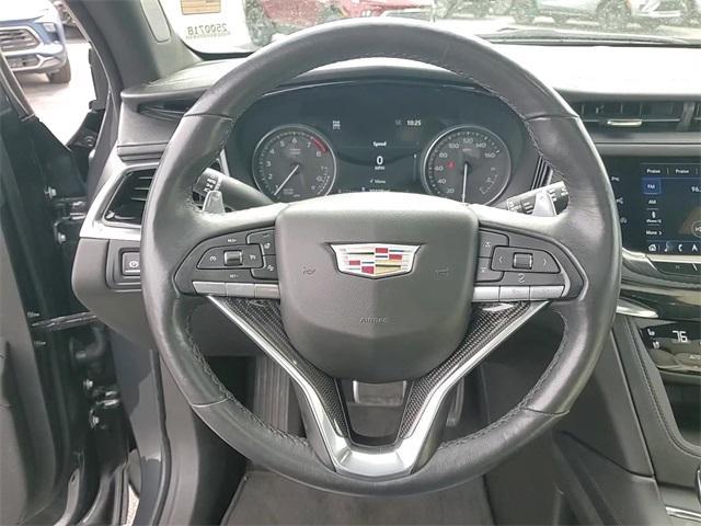 used 2022 Cadillac XT6 car, priced at $38,627