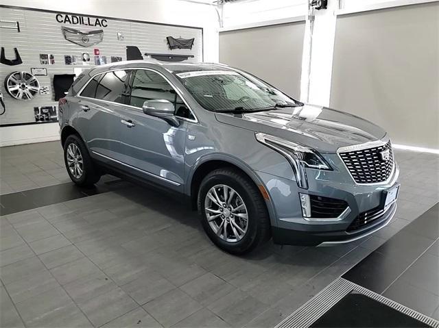 used 2022 Cadillac XT5 car, priced at $34,998