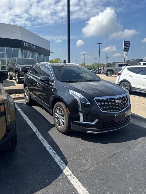 used 2022 Cadillac XT5 car, priced at $35,899