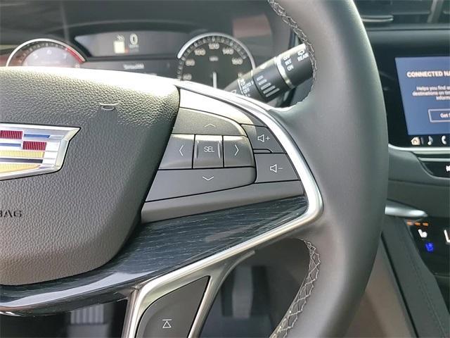 used 2025 Cadillac XT5 car, priced at $48,997