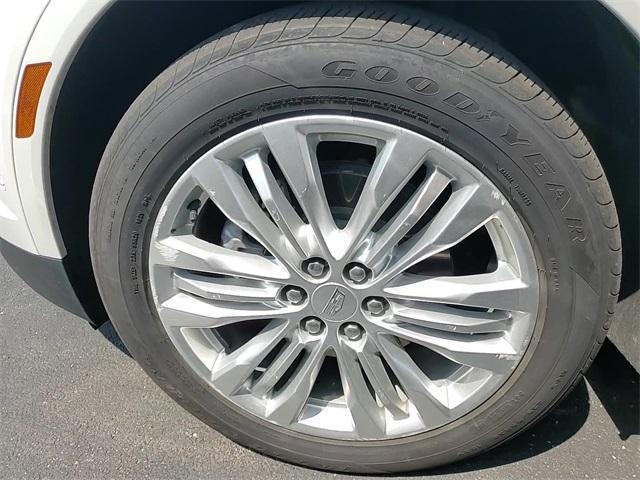 used 2022 Cadillac XT5 car, priced at $36,797