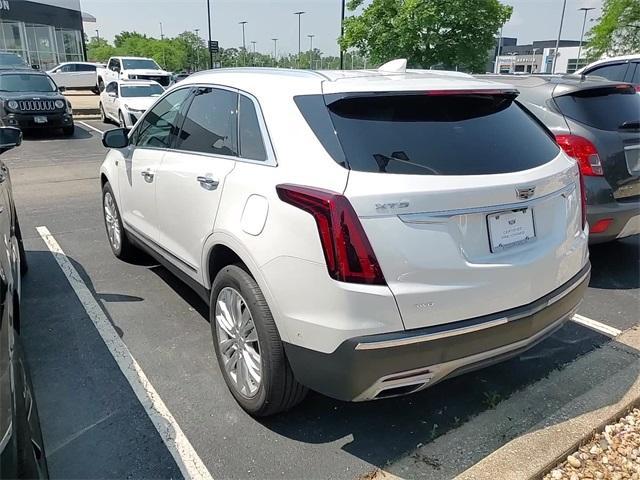 used 2022 Cadillac XT5 car, priced at $36,797