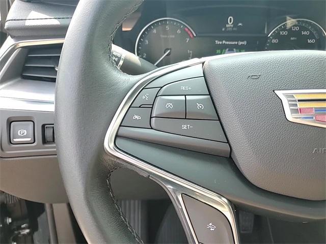 used 2022 Cadillac XT5 car, priced at $31,396
