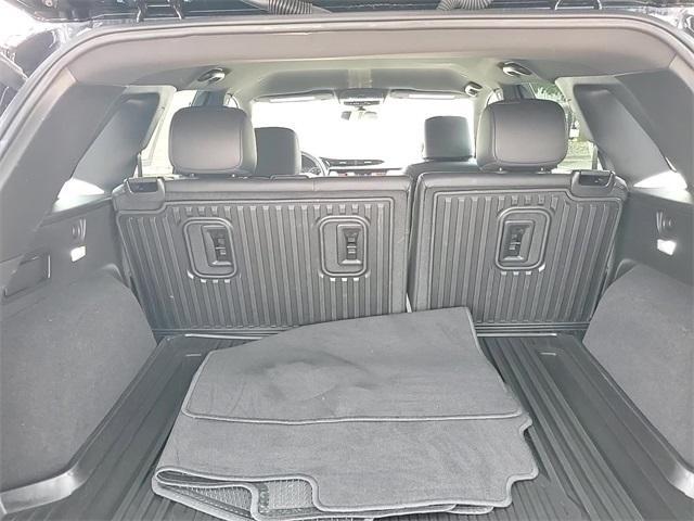 used 2022 Cadillac XT5 car, priced at $31,396