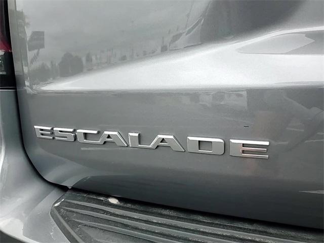 used 2021 Cadillac Escalade ESV car, priced at $56,597