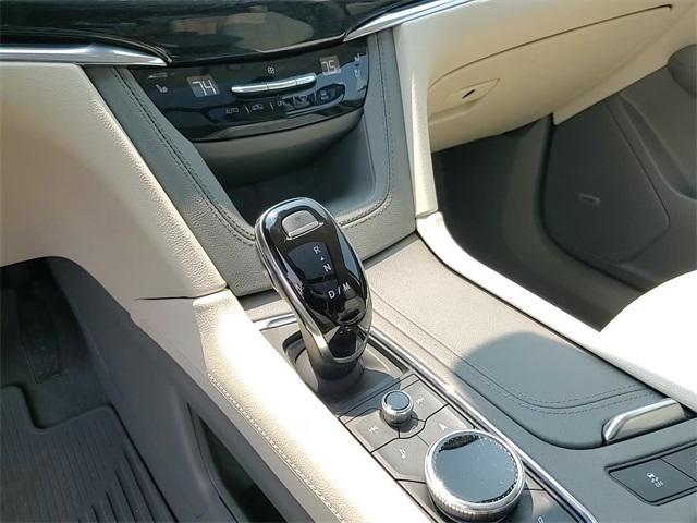 used 2022 Cadillac XT6 car, priced at $39,777