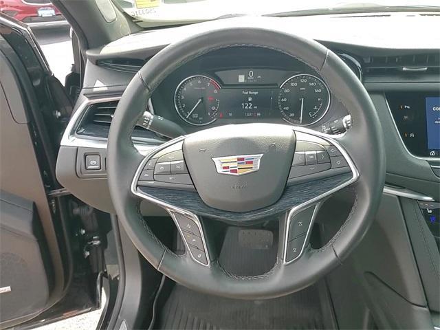 used 2024 Cadillac XT5 car, priced at $45,326