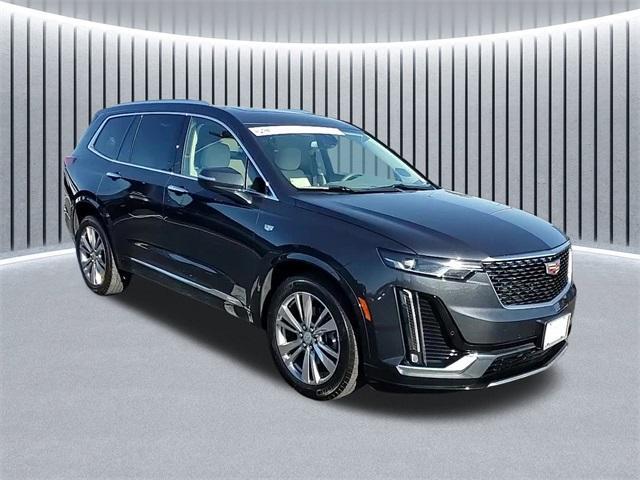 used 2023 Cadillac XT6 car, priced at $43,989