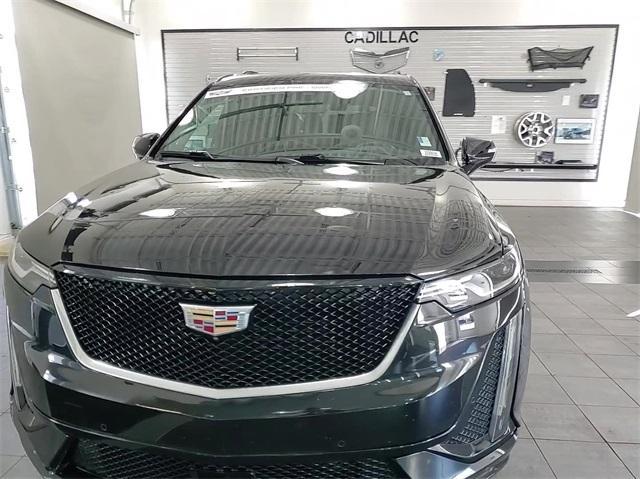 used 2023 Cadillac XT6 car, priced at $44,987