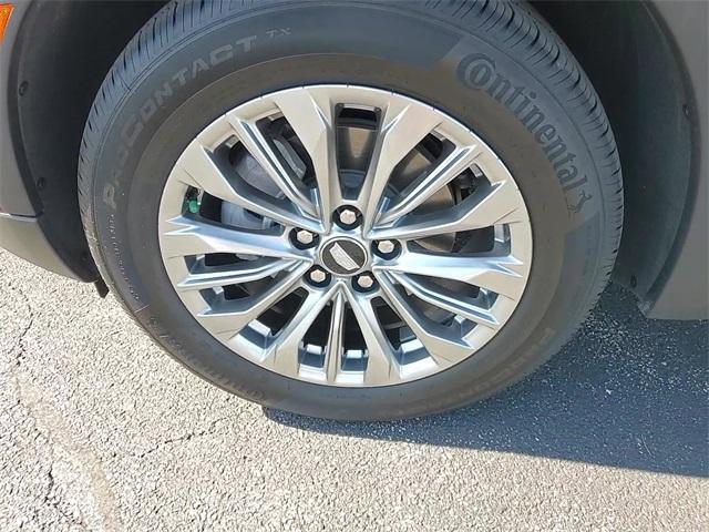 used 2024 Cadillac XT4 car, priced at $39,187