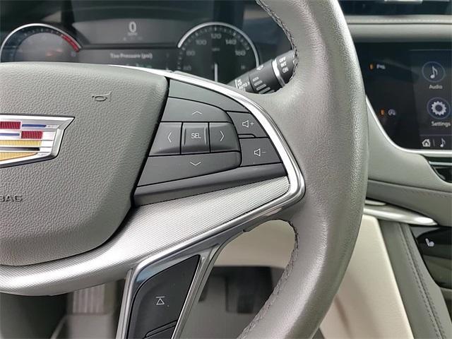 used 2021 Cadillac XT5 car, priced at $33,588