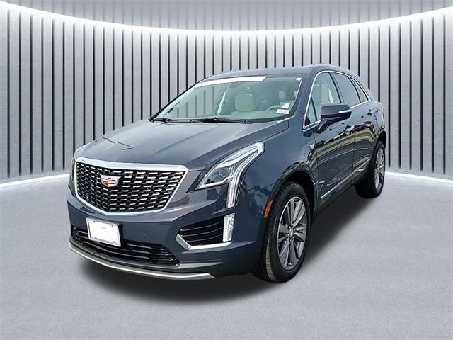 used 2025 Cadillac XT5 car, priced at $47,997