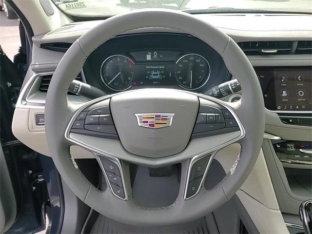 used 2025 Cadillac XT5 car, priced at $47,997