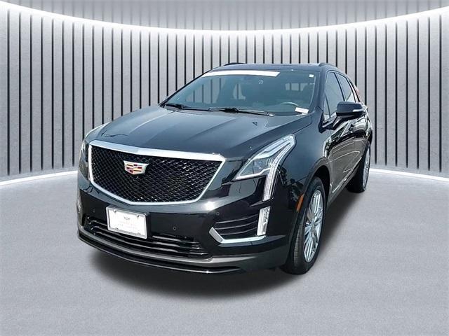 used 2022 Cadillac XT5 car, priced at $35,998