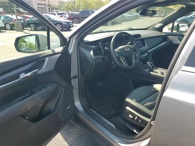 used 2022 Cadillac XT5 car, priced at $33,288