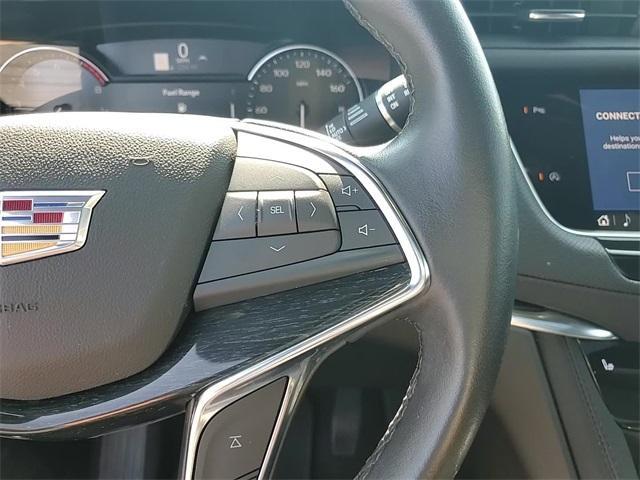 used 2022 Cadillac XT5 car, priced at $33,288