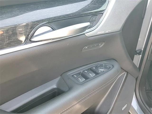 used 2022 Cadillac XT5 car, priced at $33,288