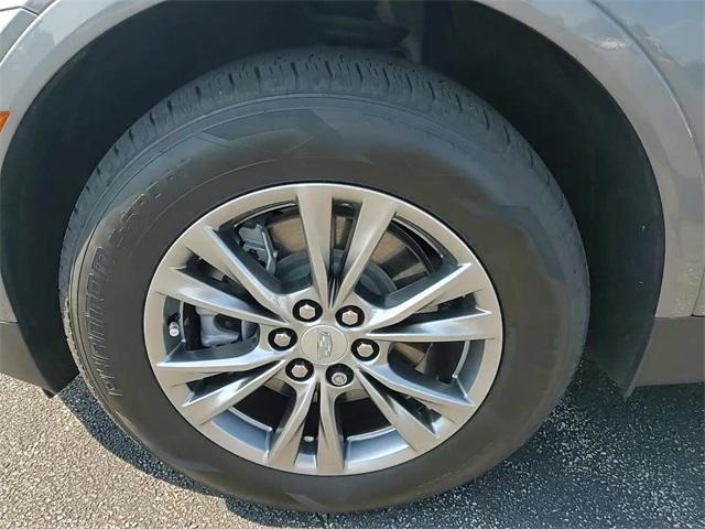 used 2022 Cadillac XT5 car, priced at $33,288