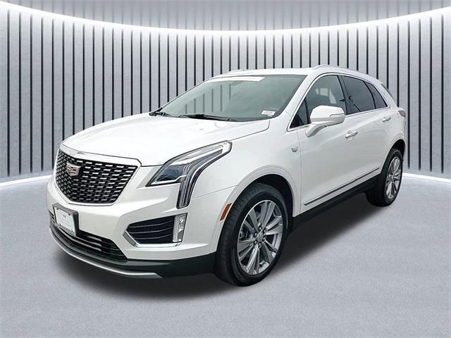 used 2023 Cadillac XT5 car, priced at $34,696