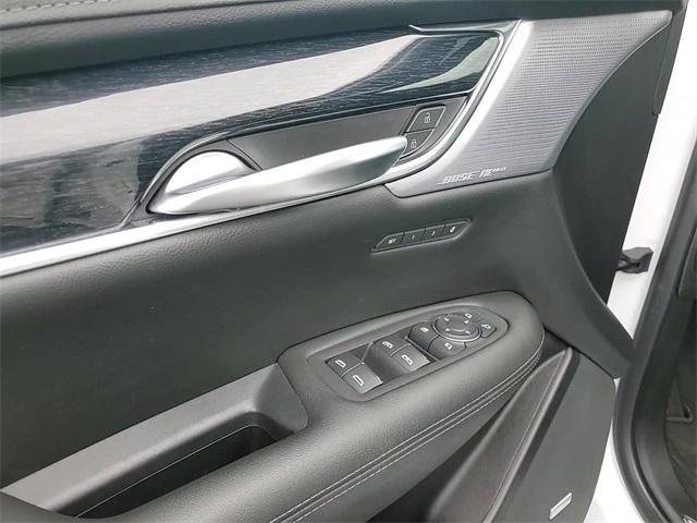 used 2023 Cadillac XT5 car, priced at $34,696