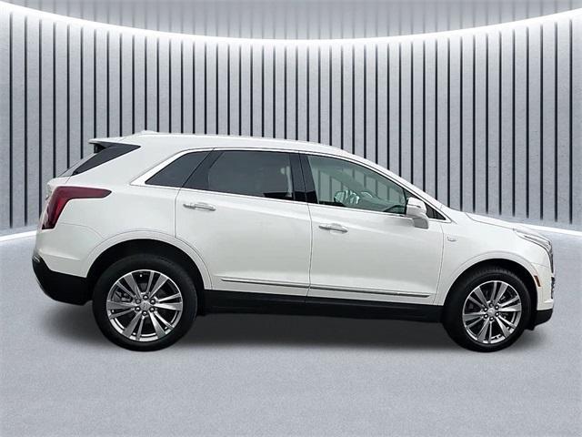 used 2023 Cadillac XT5 car, priced at $34,696