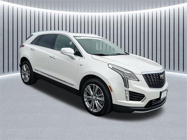 used 2023 Cadillac XT5 car, priced at $35,488