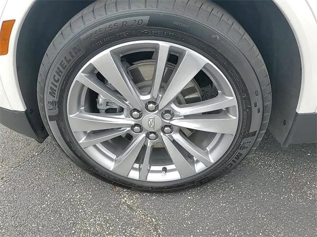used 2023 Cadillac XT5 car, priced at $34,696