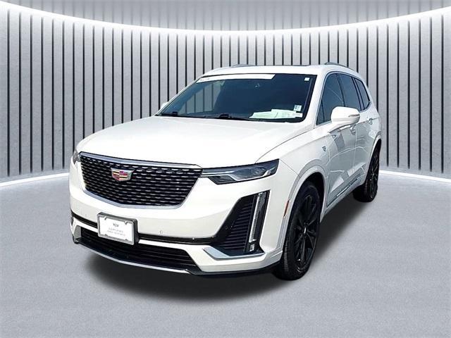 used 2023 Cadillac XT6 car, priced at $41,989