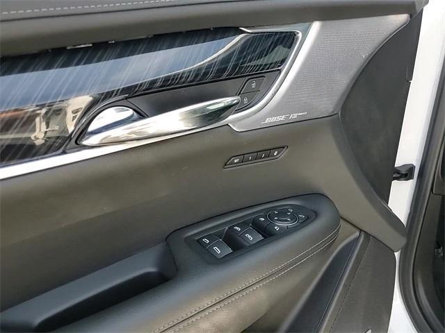 used 2023 Cadillac XT6 car, priced at $41,989
