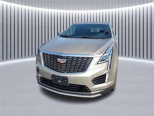 used 2022 Cadillac XT5 car, priced at $34,888