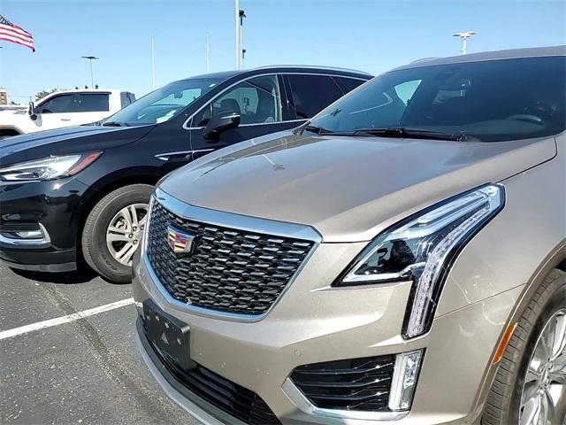 used 2022 Cadillac XT5 car, priced at $34,888