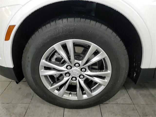 used 2022 Cadillac XT5 car, priced at $32,927